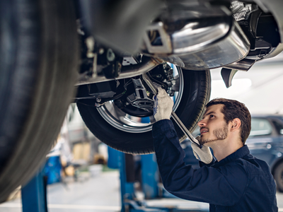 Top 7 Reasons Why Regular Car Repair Services Save You Money